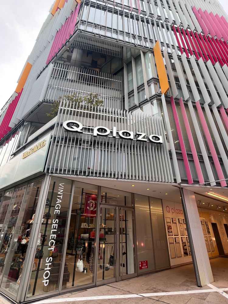 ビルの一部フロアが式場になっておりました。