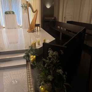 対面式のチャペルが珍しくて印象的！