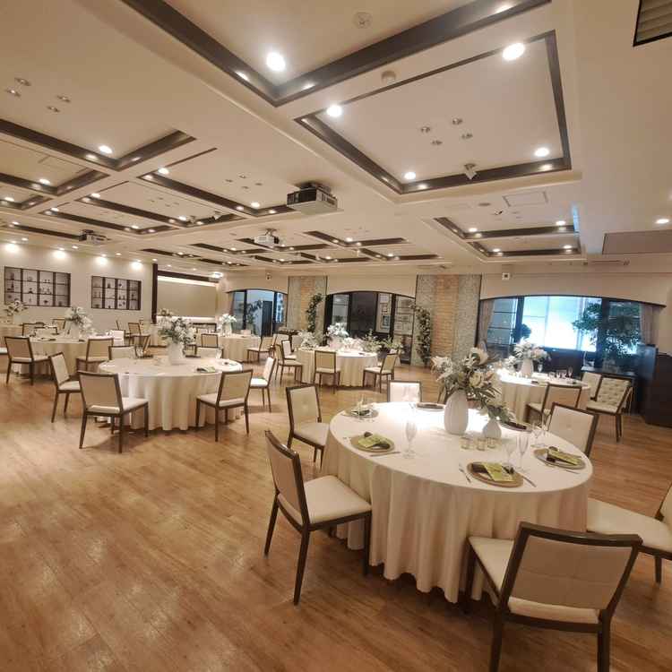 大規模人数での披露宴会場