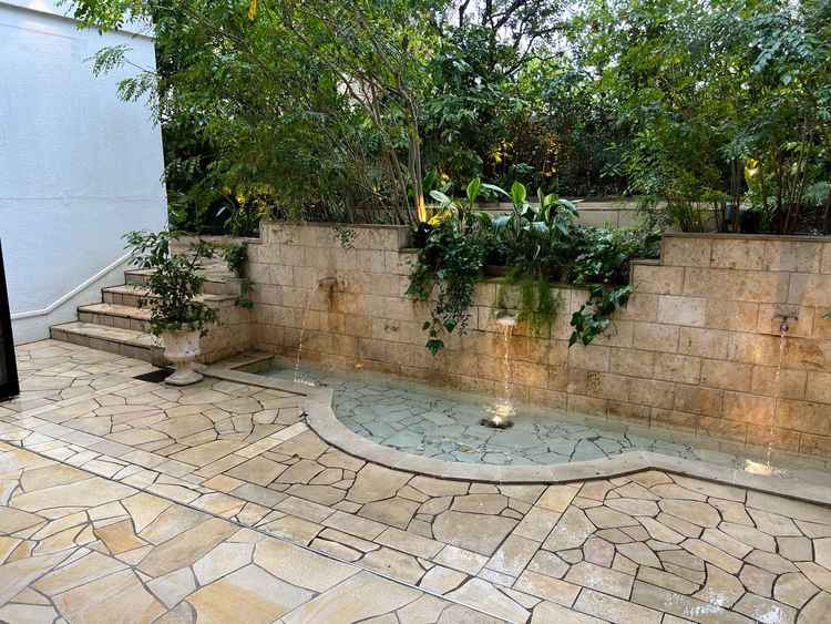 披露宴会場の庭