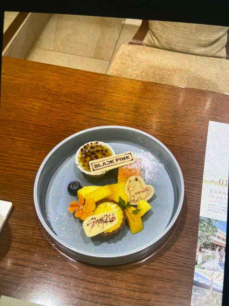 パッションフルーツのタルト、マンゴーやチーズケーキ