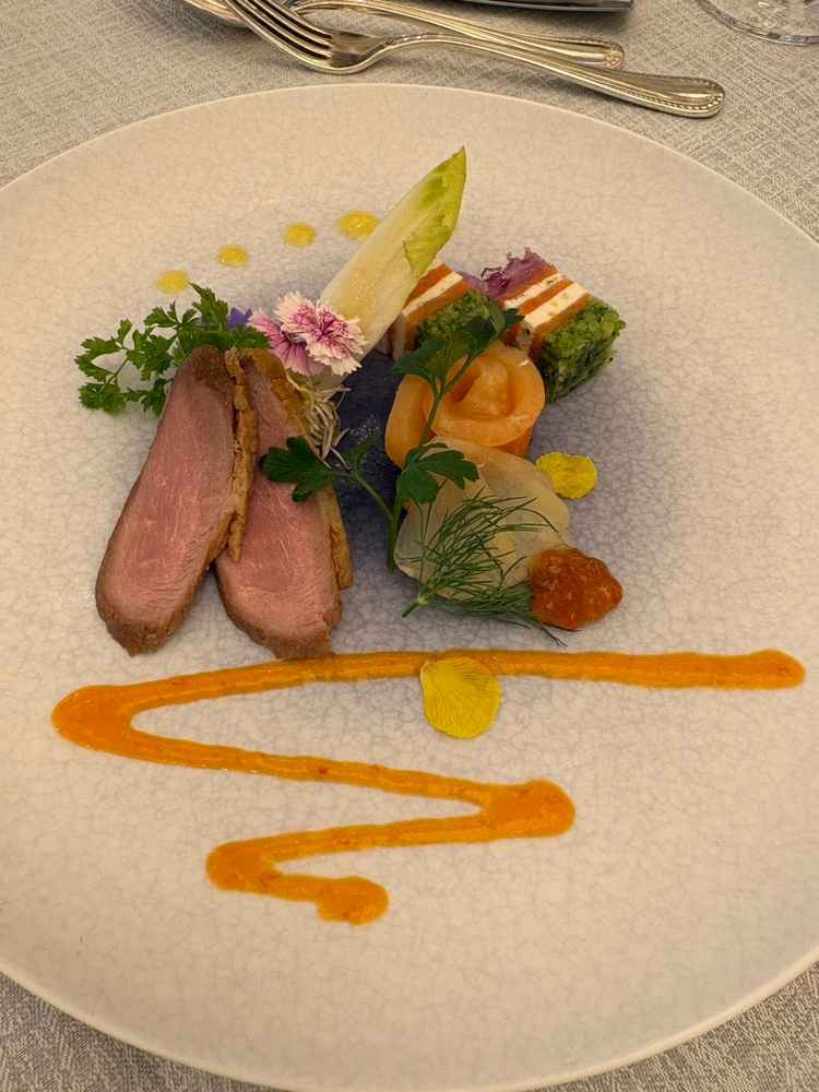 前菜の写真になります。他の会場とは格が違う美味しさに感銘を受けました。
