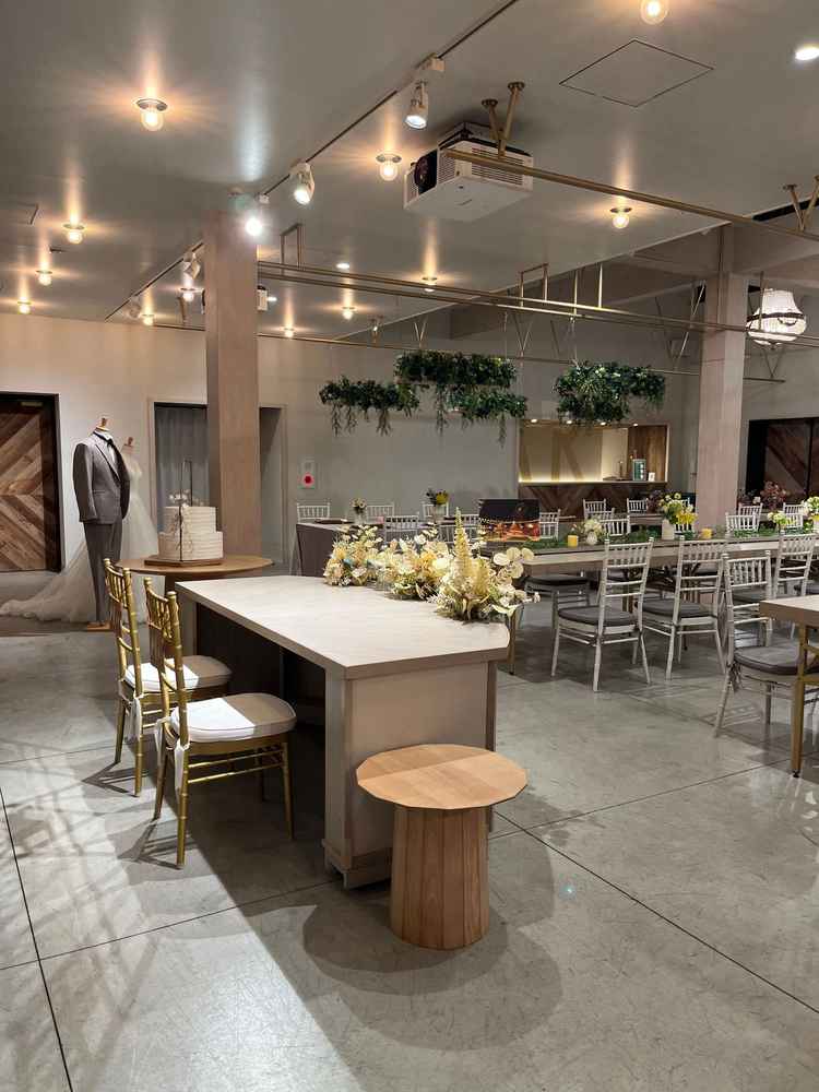 2つある披露宴会場のうち、別館のほうです。パーティーのような雰囲気で、アットホームな披露宴ができる