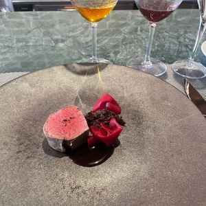 イタリアン料理です。季節の食材にこだわっており、とても美味しかったです。