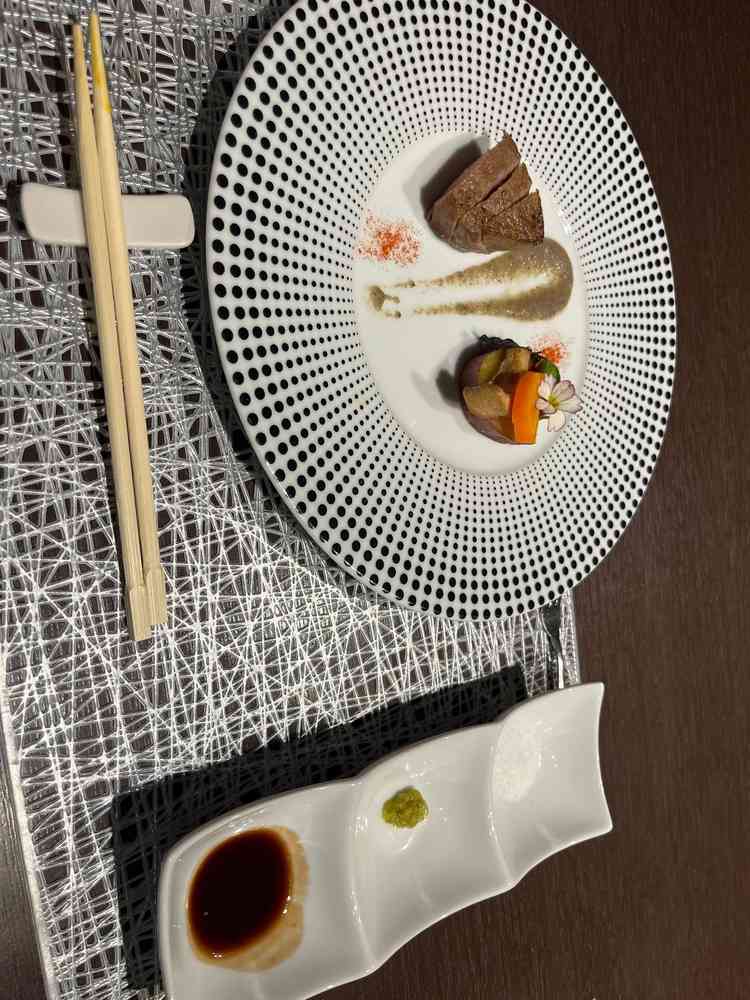 お肉の料理も美味しい