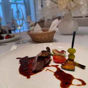 料理自体は美味しかったが、かなりアップグレードしなくては（＋8,000円）この品はでてこない。