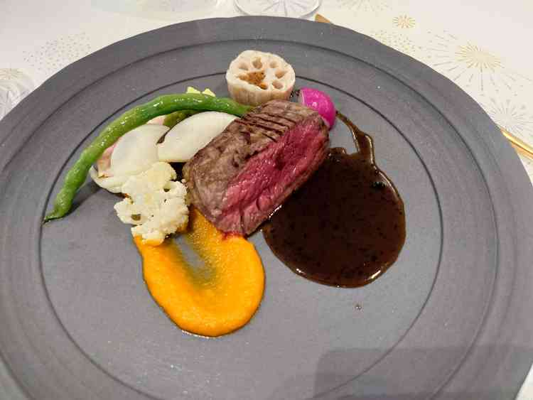 試食の牛フィレ肉