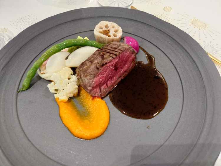 試食の牛フィレ肉