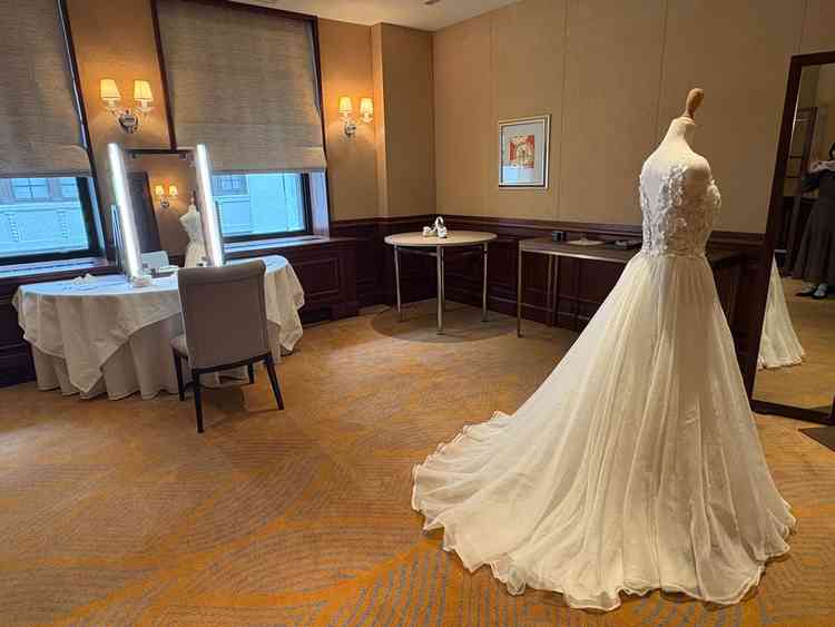 新婦のメイクルームです。空間がとても美しいです。