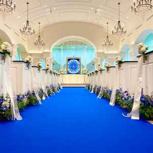 白いチャペル。