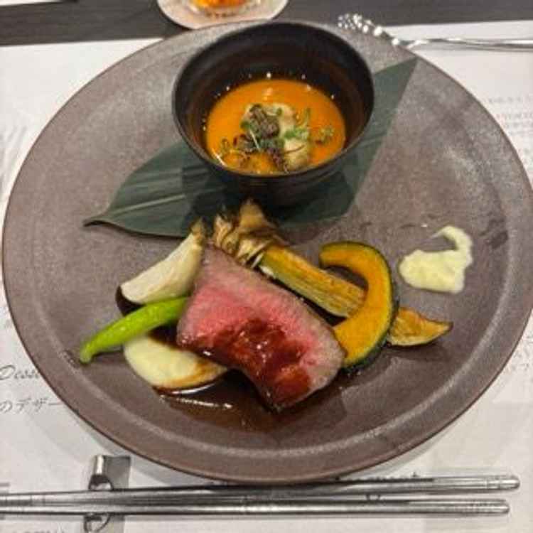 試食会のメイン料理（牛フィレ）