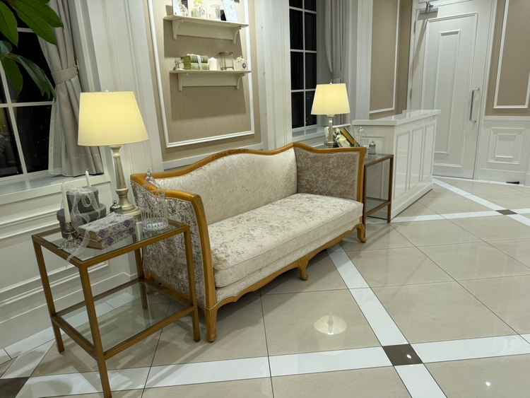 披露宴会場の前の部屋。