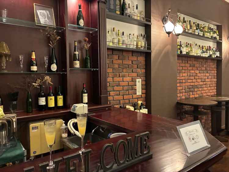 待合室バーカウンター