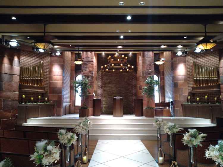 レンガ造りのチャペルです。全て本物のレンガを使って作っているそうでこだわりと暖かい雰囲気を感じます。