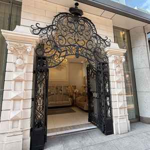 会場の顔となる外門。ここで写真撮影できる。