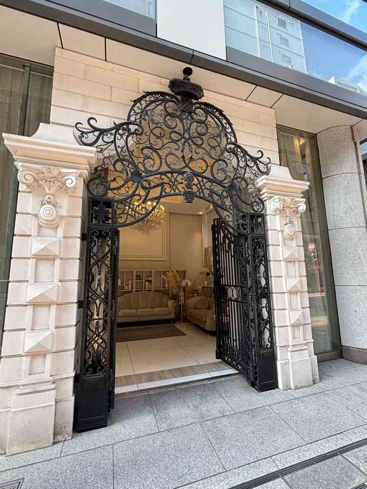 会場の顔となる外門。ここで写真撮影できる。