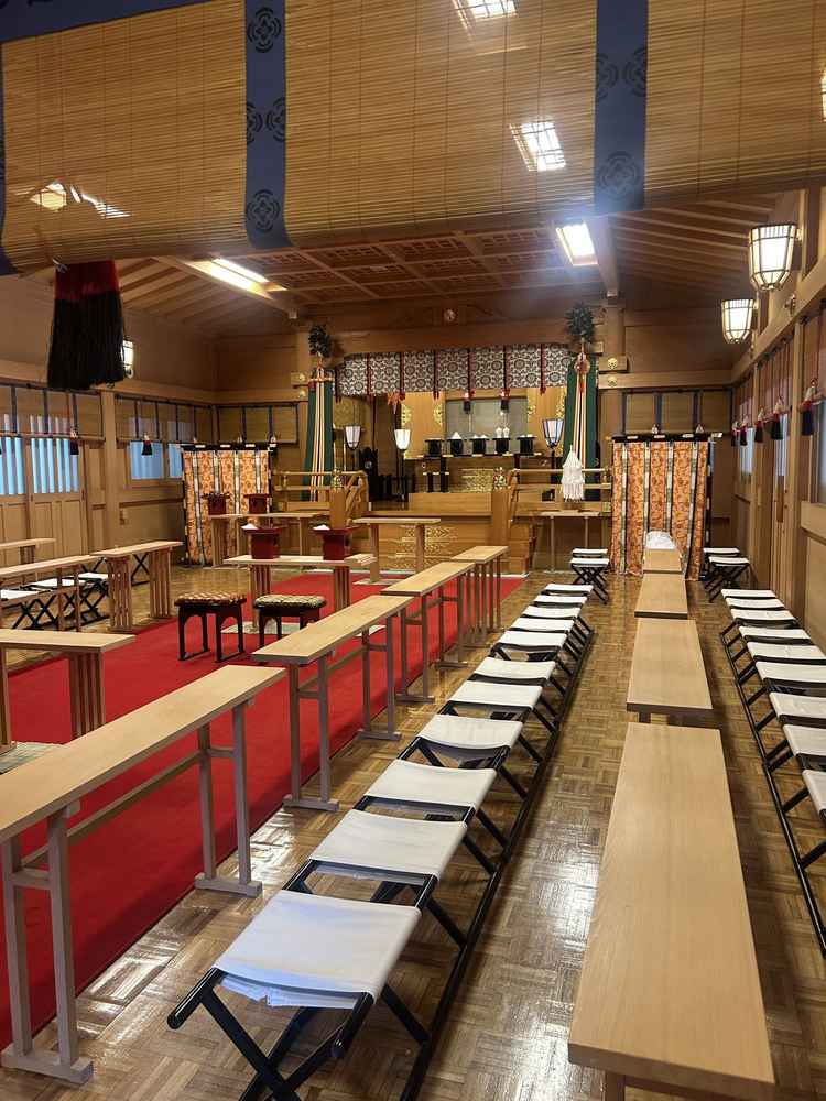 明治神宮の挙式会場。伝統と格式を感じる厳かな空間