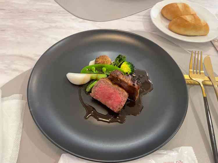 試食させていただいたお料理。お肉が柔らかくてとても美味しかったです。