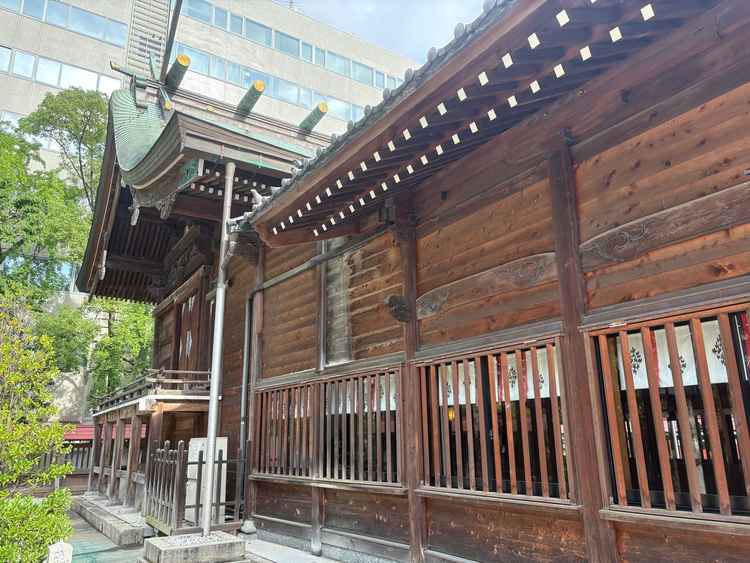 神前式を行える警固神社の境内。式は基本親族のみで執り行うとのことでした。