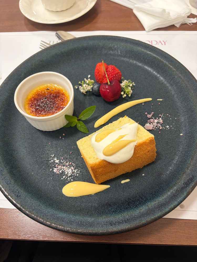 デザートも豪華で美味しい。