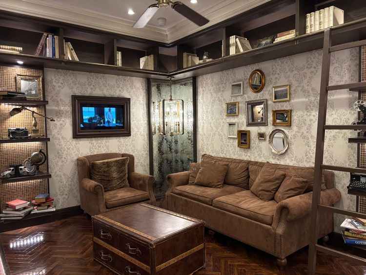 待合ロビーの一角。シックな内装で、写真映えする。