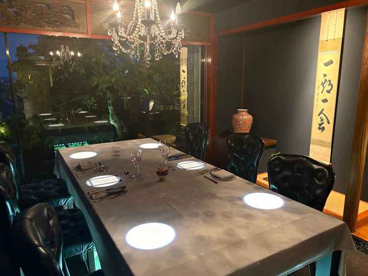 親族控室に使う部屋の写真。2つ用意されていてそれぞれの家族が過ごすことができます。