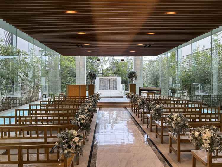 ヴィクトリアハウス内のチャペル。自然の中にある空間で大好きな空間でした。