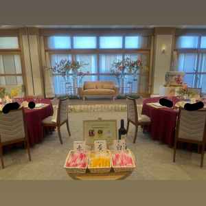 演出が定まっていないなかでも、写真含め多くの事例を金額感と共に教えてくださり安心感がありました。