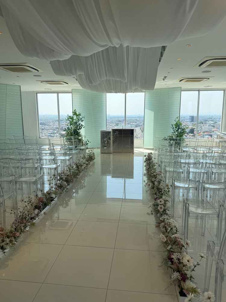 チャペルの真ん中の写真です