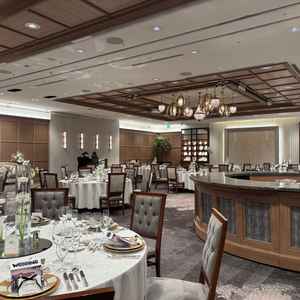 式直前のコーディネートを見せてもらい、とてもおしゃれで、自分の好みにカスタマイズできそうだと思った