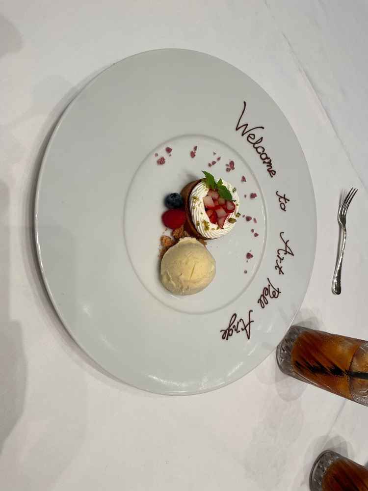 メッセージ付きデザート。