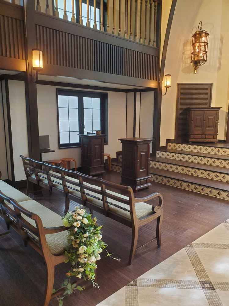 チャペルのゲスト席