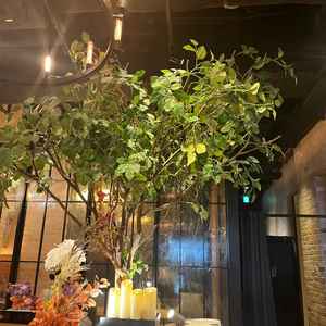 会場の奥にあるオブジェ。ここを前にして人前式を行うことができる。