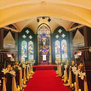 ステンドグラスに囲まれていて異空間でした。天気に左右されることがないのがポイントです。