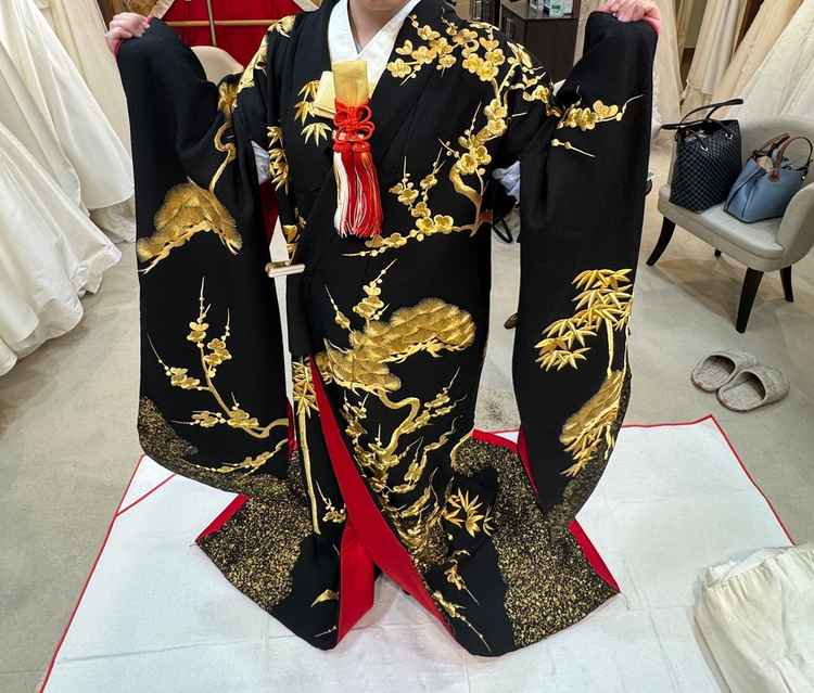 和装の試着体験をさせていただきました。