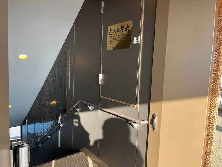 ここで結婚式を挙げた人だけが記念プレートを飾っていただける場所