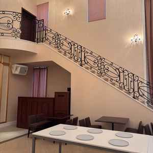 披露宴会場までのウェルカムスペース。ここでプロジェクションマッピングを使用した演出ができる。