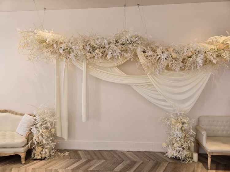 挙式後披露宴前にここの空間でゲストをおもてなし出来る