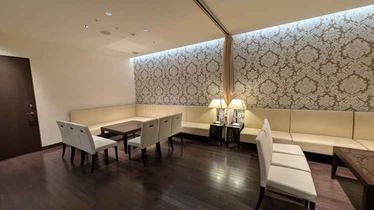 両家の控室です