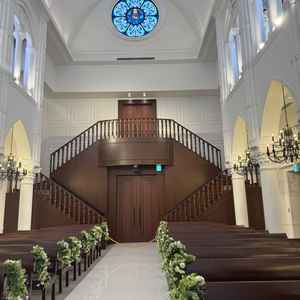 挙式会場の入って反対側の写真。階段からの入場も出来るらしくいろんな選択肢があって良いなと思いました。