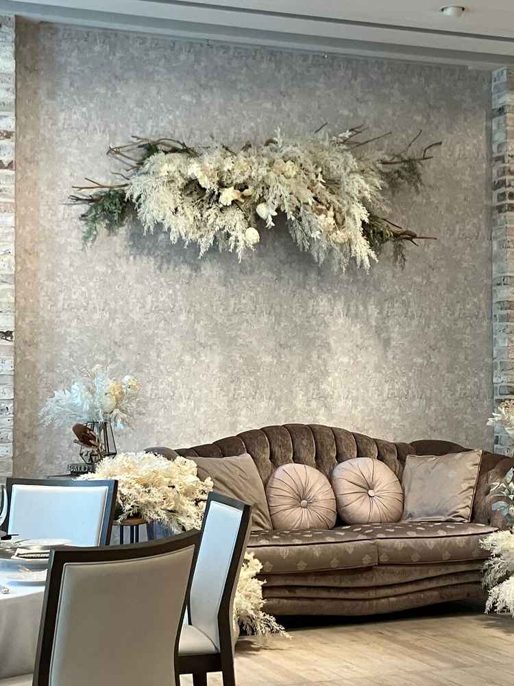 高砂のアイテムも可愛かったです。飾られていたお花はアーティフィシャルフラワーでしたが十分でした。