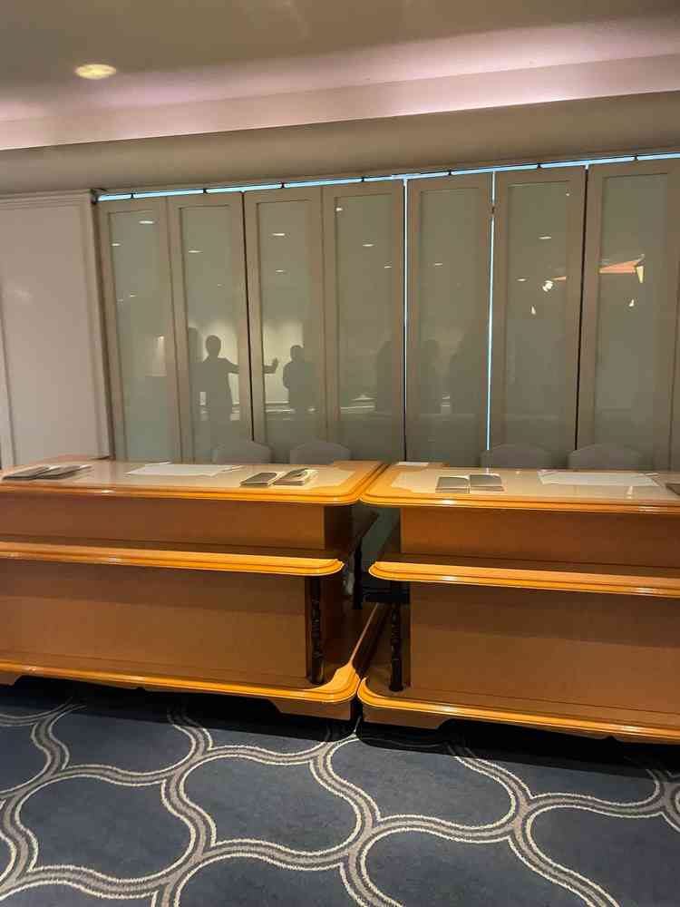 モナコ・ニース会場の受付となるスペース、この隣にはウェルカムスペースを設けることができ自由度は高そう