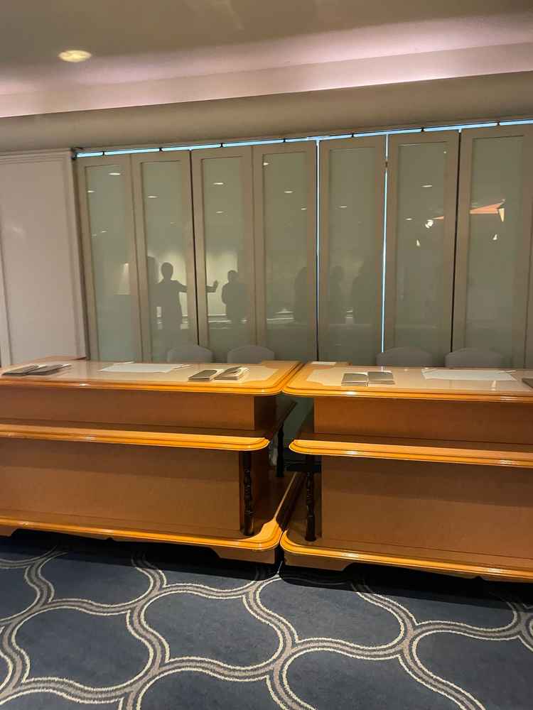 モナコ・ニース会場の受付となるスペース、この隣にはウェルカムスペースを設けることができ自由度は高そう