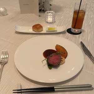 お肉料理柔らかくて美味しかったです。