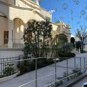 独立型のチャペル。お庭も素敵