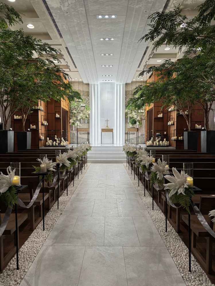 100名入るチャペル