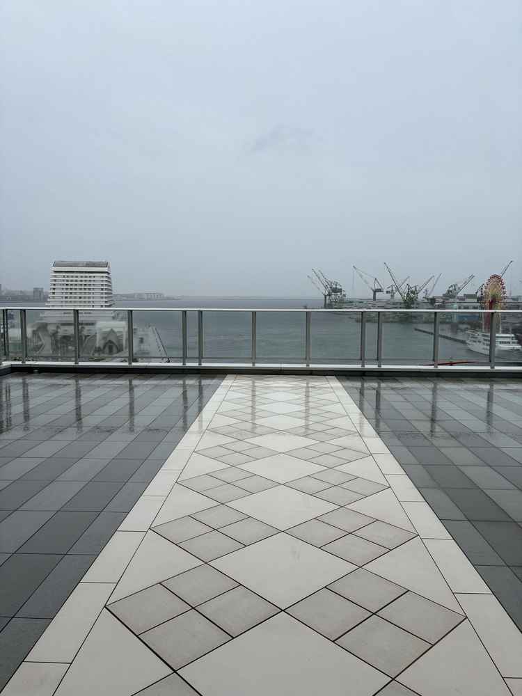 大雨だったのが残念でしたが晴れならものすごく美しい景色なんだろうなとは思いました。