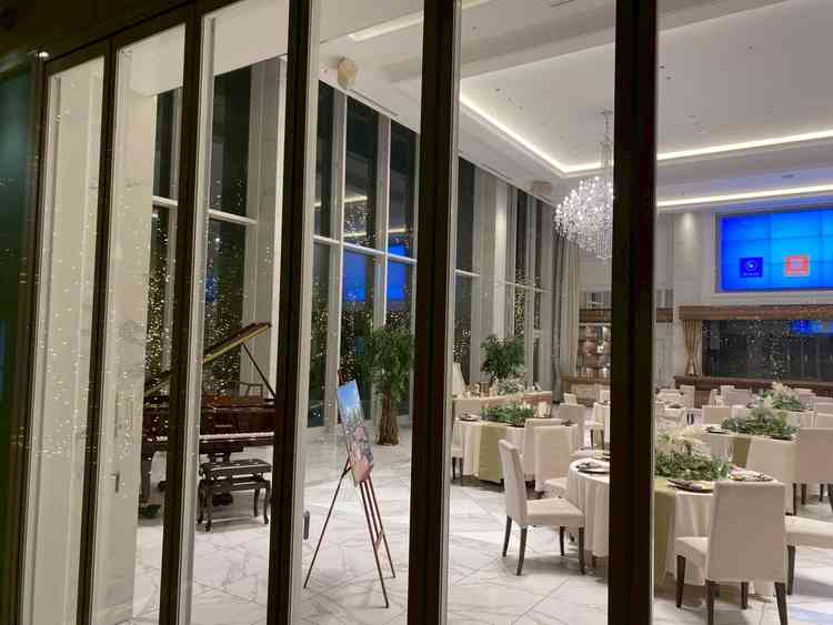 外から見た披露宴会場
