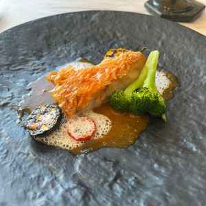お魚のメニュー。こちらもソースがとてもおいしかった。個人的にはお魚のメニューのほうが好きだった。