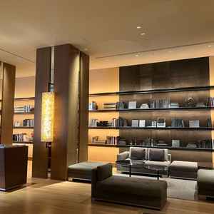 披露宴会場がホームパーティーというイメージでそれに合わせたロビー。雰囲気が素敵でした。